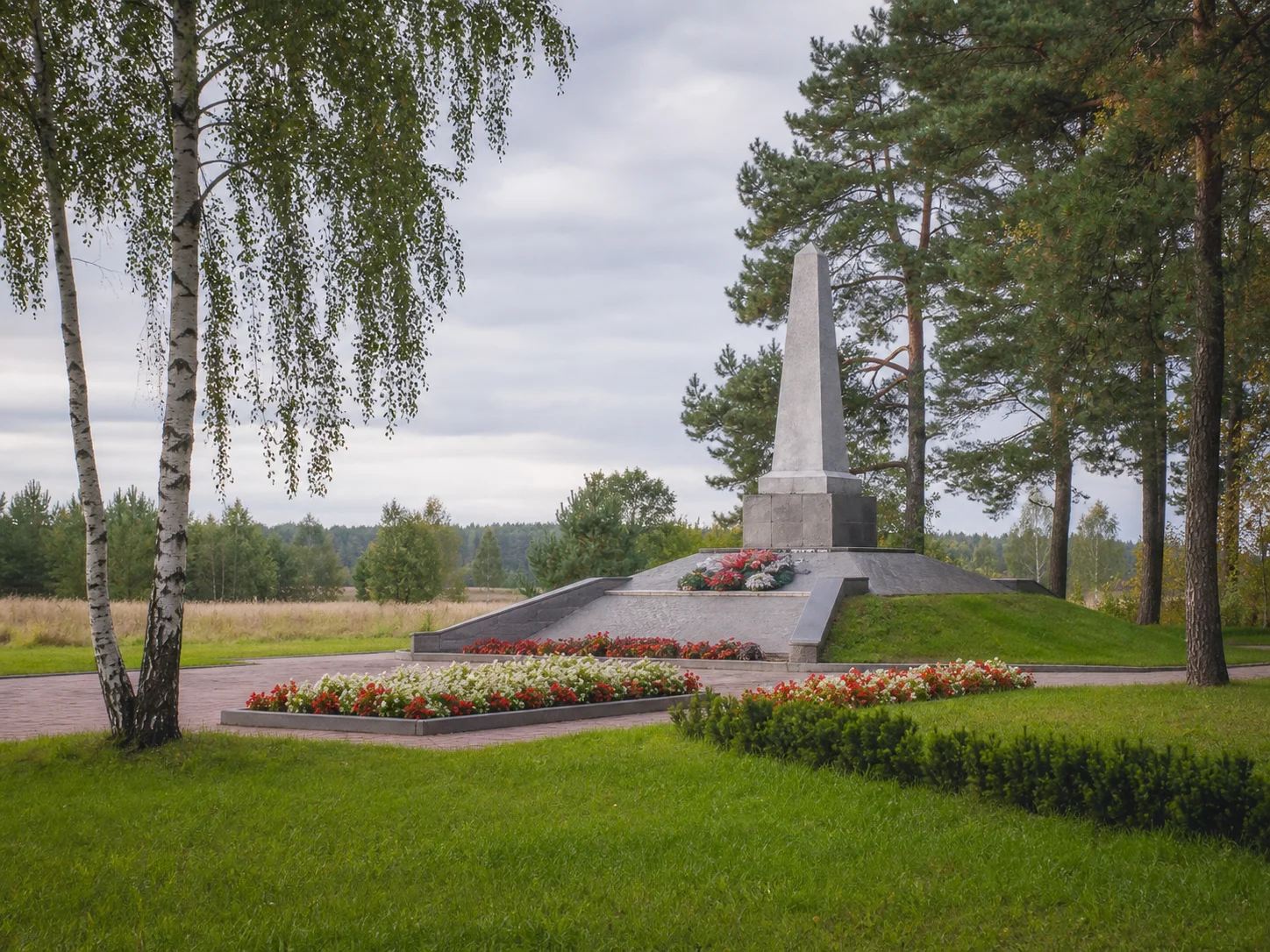 Братская могила