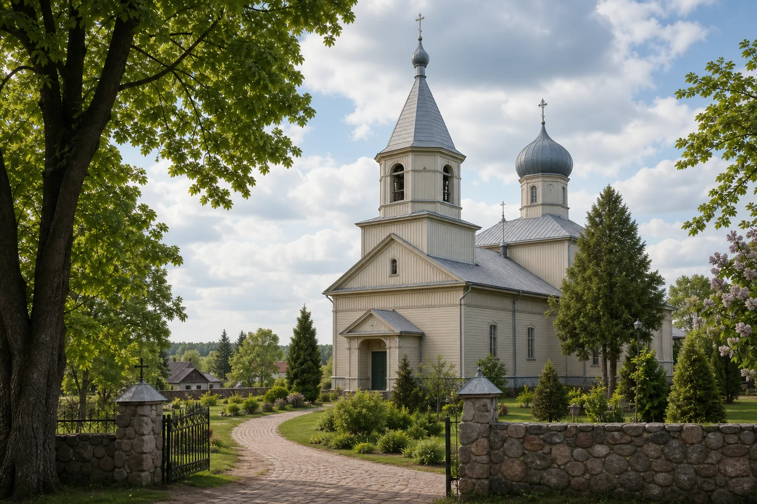 Храм апостолов Петра и Павла (1775)
