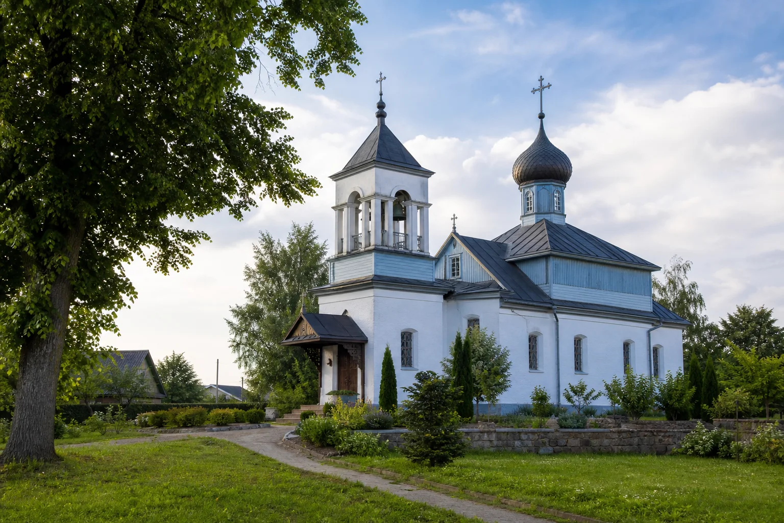 Крестовоздвиженская церковь