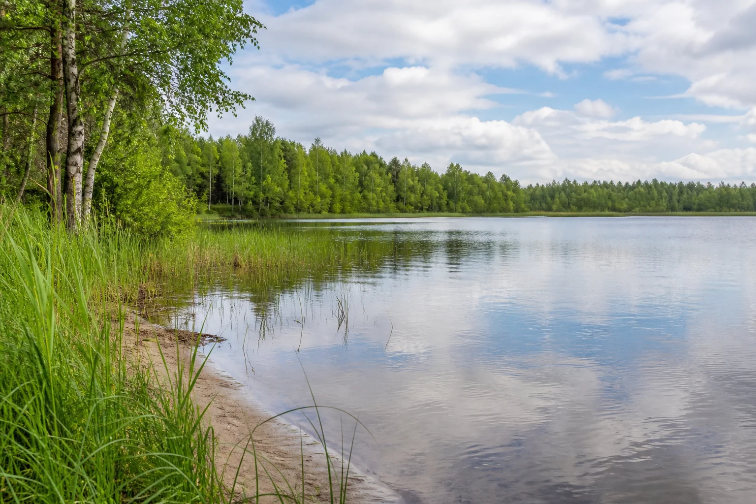 Люсино. Озеро Красное