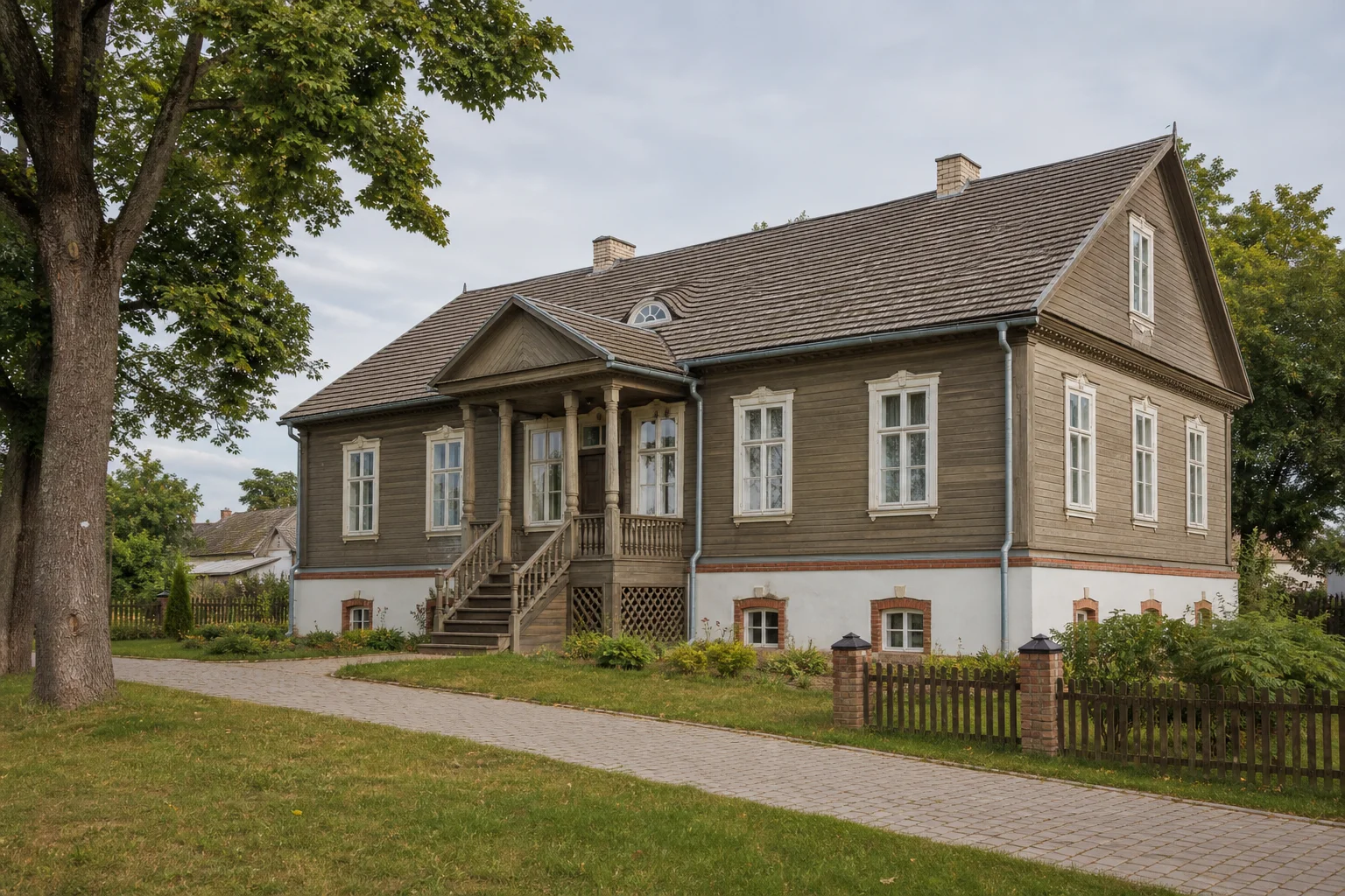Мицари, дом жилой (?) (дерев.)