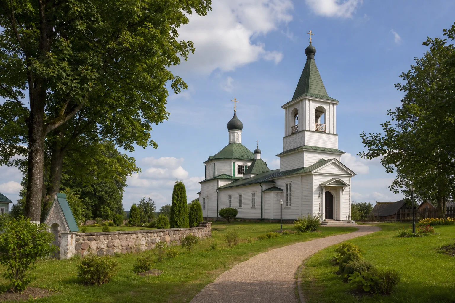 Мир. Троицкая церковь