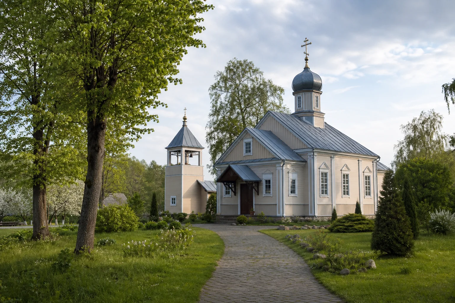 Свято-Духовская церковь в Гатово