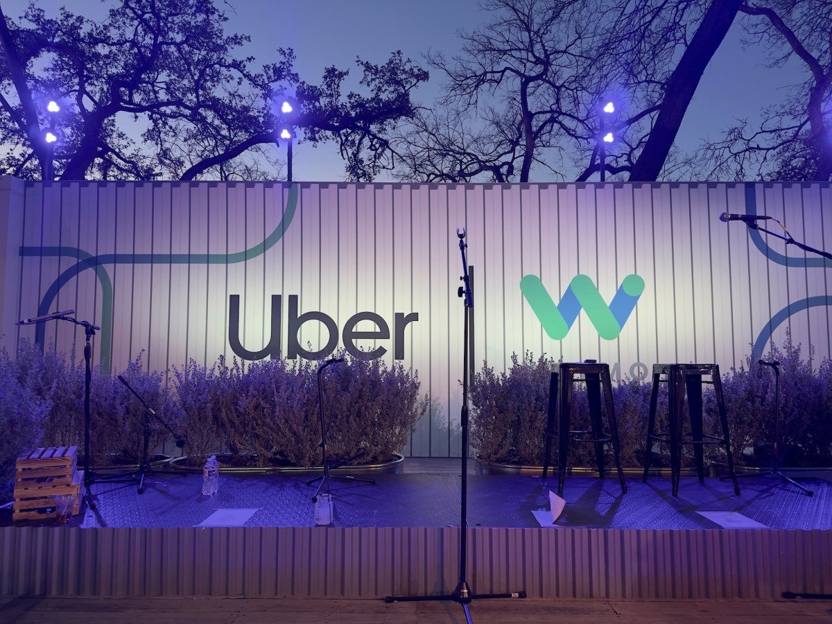 Uber и Waymo расходятся во взглядах на регулирование беспилотных такси в Вашингтоне