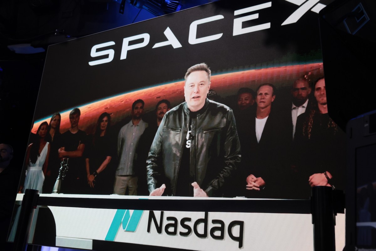 SpaceX провела крупнейшее IPO в истории, акции выросли на 19%