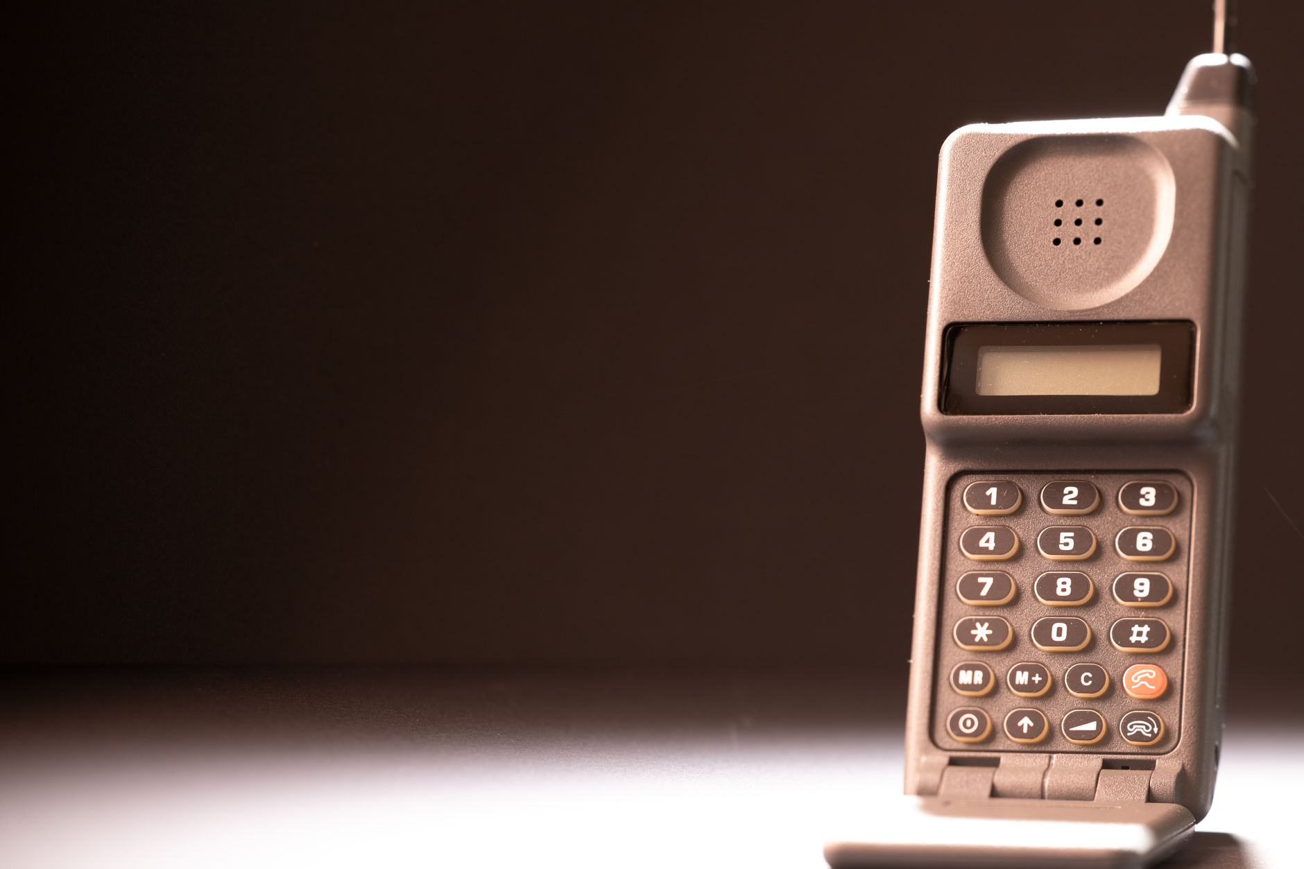 Commodore выпустила «антисмартфон» Callback 8020 для цифрового детокса