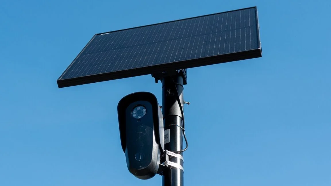 Leonardo's SignalTrace links phones to license plates for police tracking