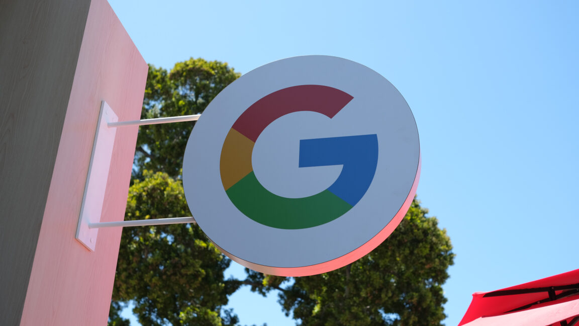 Google опасается утечки данных из-за новых правил ЕС