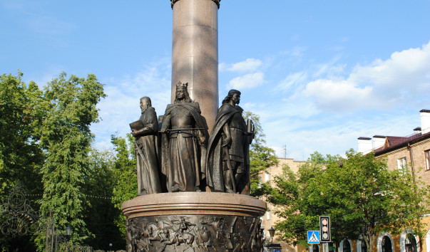 Памятник 1000-летия г. Бреста — фото 2