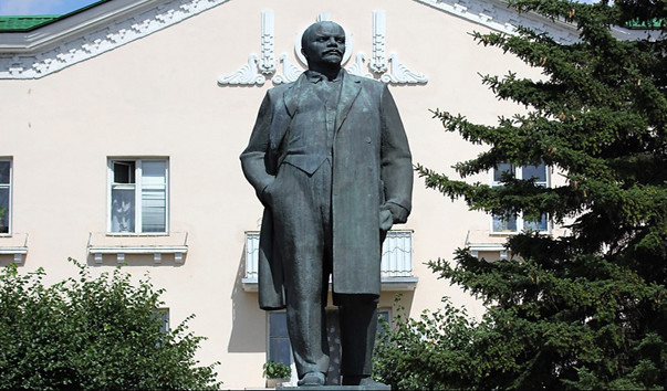 Памятник В. И. Ленину в Барановичах