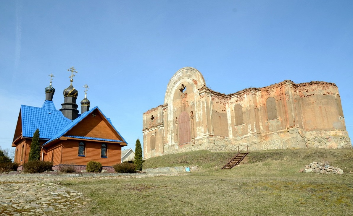 Свято-Успенская церковь в Холопеничах — фото 2